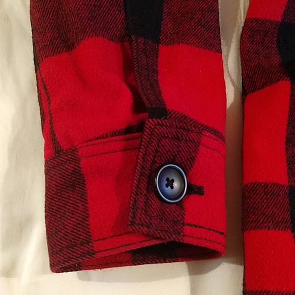 Men's Poly-Wool button up plaid coat - Picture 7 of 11